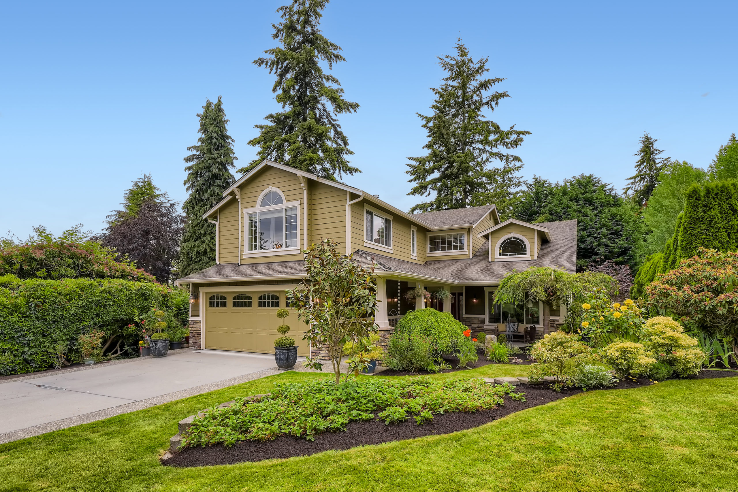 Edmonds Bowl Home for sale by Six Degrees Team