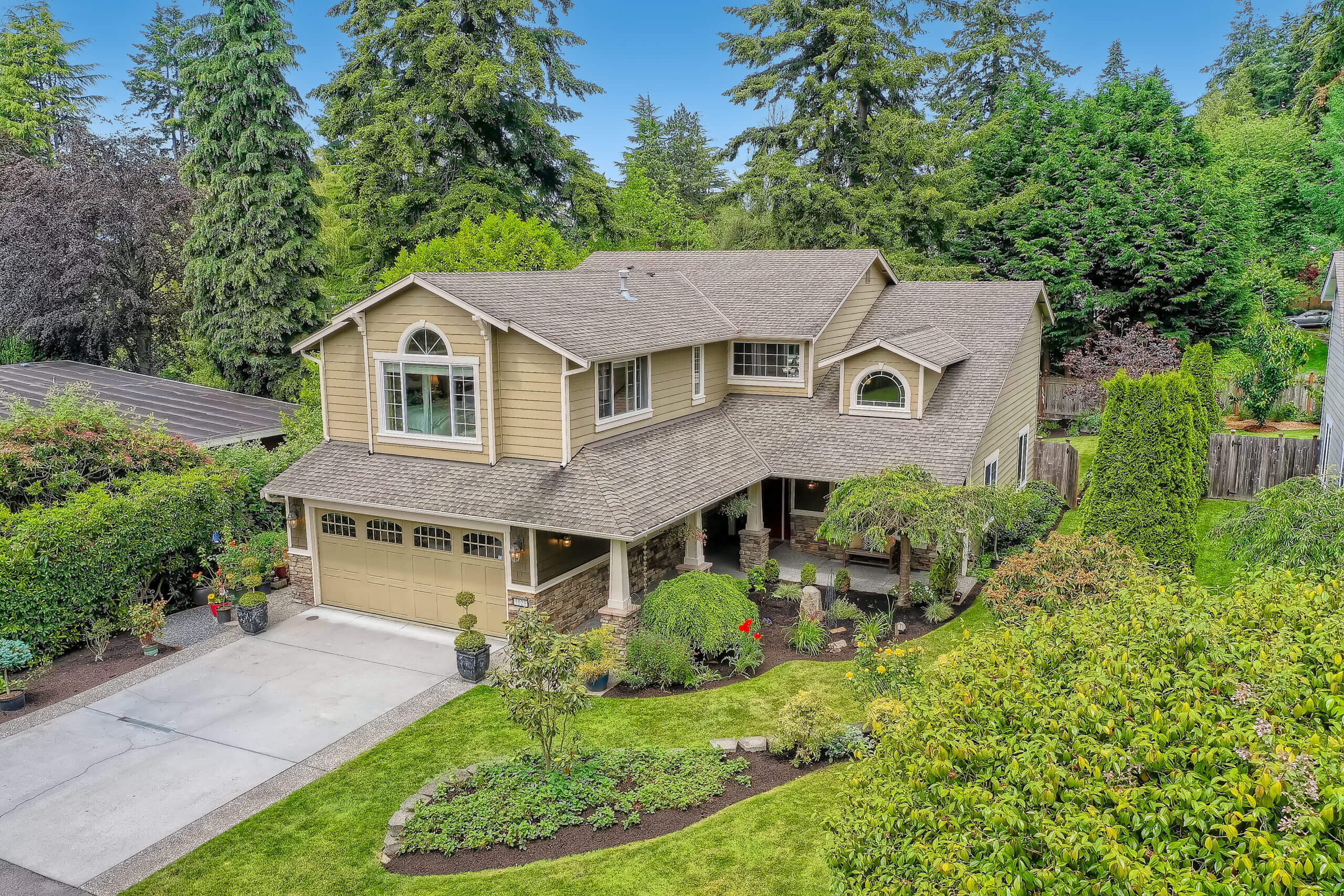 Edmonds Bowl Home for sale by Six Degrees Team
